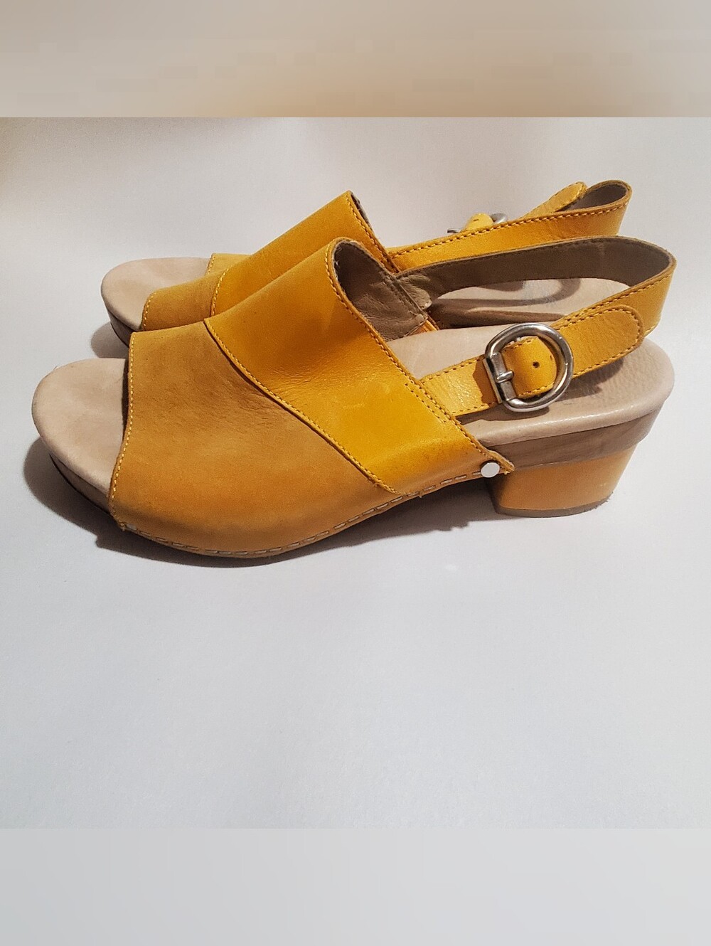 DANSKO MADALYN SANDAL MANGO YELLOW BURNISHED LEATHER SLINGBACK EU37 (7)